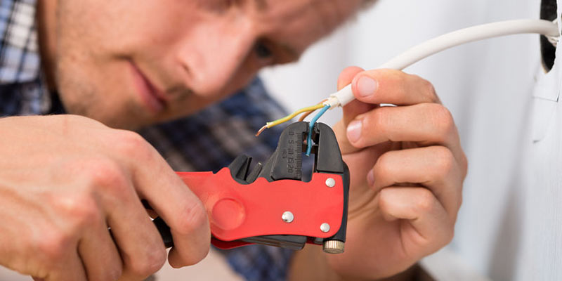 Why Whole House Generators Are Essential: Backup Power Installation Services Explained